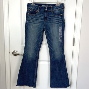 NWT American Eagle Artist Flare Jeans 10P